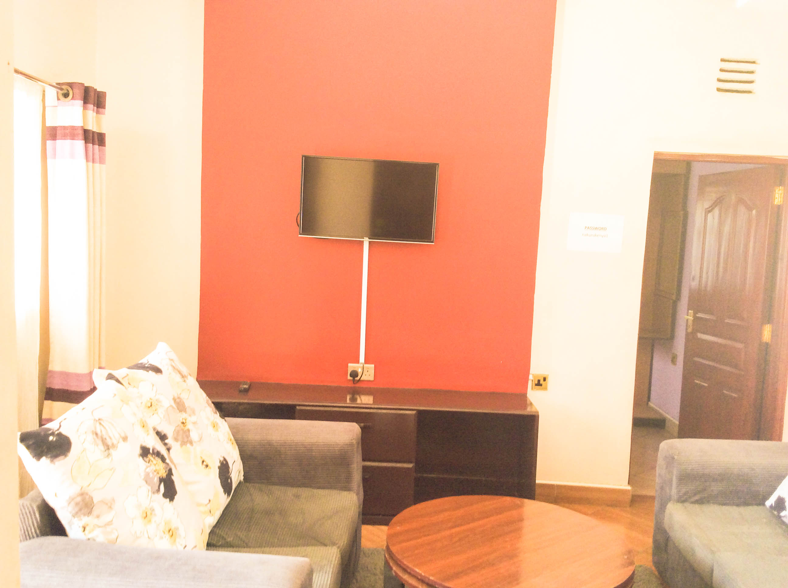 Lion Suite - Image 3